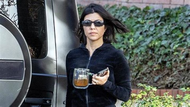 Kourtney Kardashian Goes Makeup Free With Son Reign: Photos – Hollywood Life