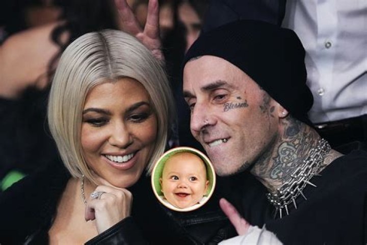 Kourtney Kardashian Rocks Minimal Makeup While Holding Hands With Travis Barker On Date Night