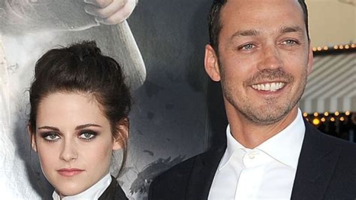 Kristen Stewart’s Dating History – PICS – Hollywood Life