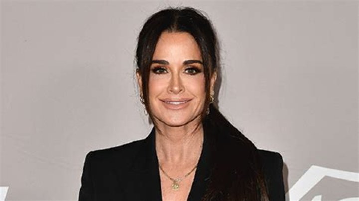 Kyle Richards Talks Weight Loss Transformation and Marital Troubles – Hollywood Life