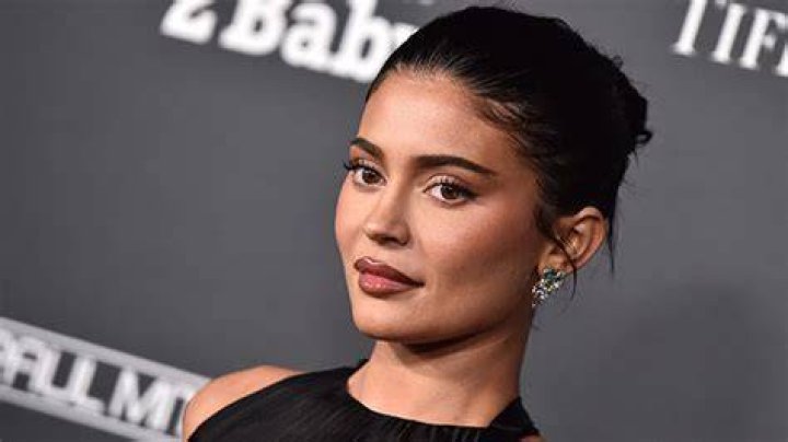 Kylie Jenner Takes A Dip In String Bikini: ‘Summer All Year Long Please’