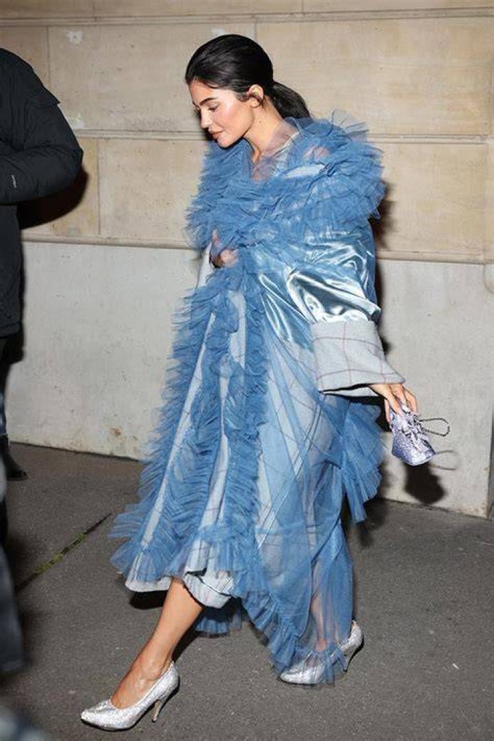 Kylie Jenner Wears Blue Tulle Dress At Maison Margiela In Paris: Photo – Hollywood Life