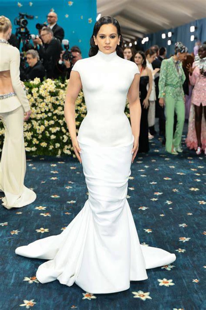 La La Anthony Looks Totally Rich While Dressed As A $100 Bill At Met Gala