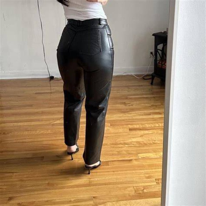 Larsa Pippen, 46, Slays In High-Waisted Leather Pants For Sexy New Selfie — See Pic