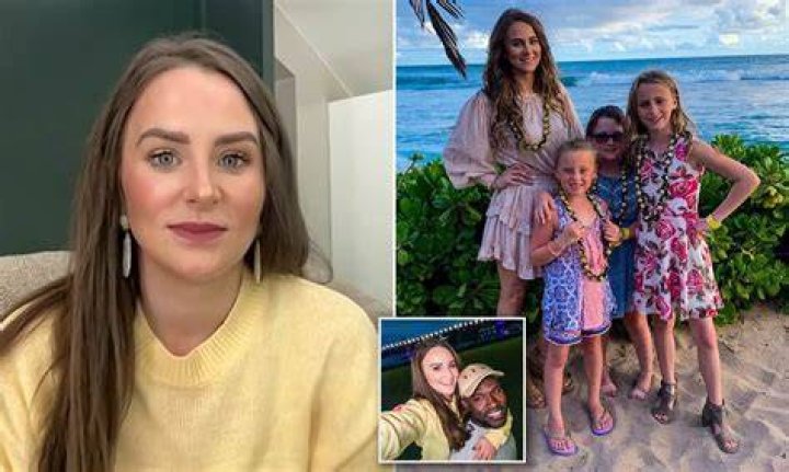 Leah Messer Rocks Tan Bikini While Vacationing With Her 3 Daughters in South Carolina — Pics