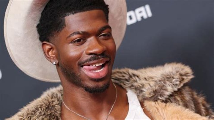 Lil Nas X Shades BET Awards On New Song ‘Late To Da Party’: Listen – Hollywood Life
