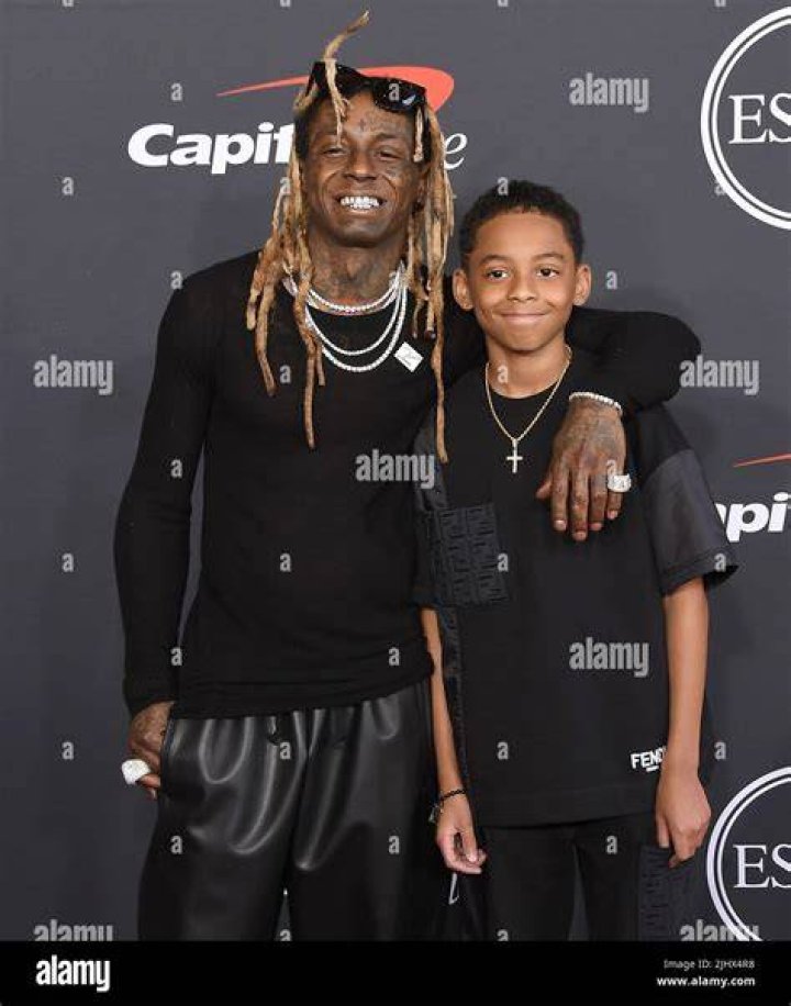 Lil Wayne – Hollywood Life