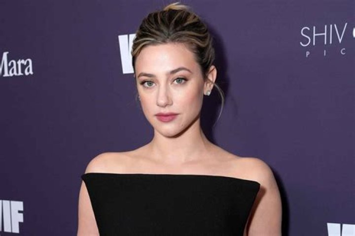 Lili Reinhart Reveals Actors Aren’t Allowed To ‘Kiss With Tongue’ On CW Shows