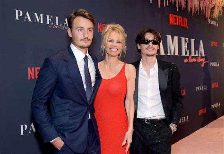 Lily James Cast As Pamela Anderson In Series About Her & Tommy Lee – Hollywood Life
