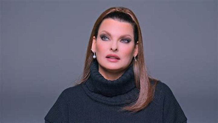 Linda Evangelista Claims Her Ex-Husband Was ‘Abusive’ in New Doc – Hollywood Life