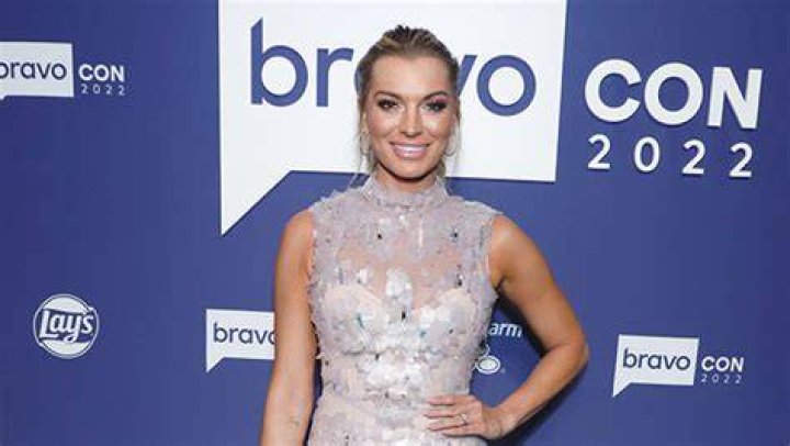 Lindsay Hubbard Drops Out Of ‘The Traitors’ After Carl Radke Split – Hollywood Life
