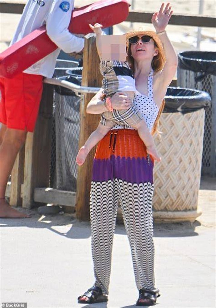 Lindsay Lohan Swims In One Piece Swimsuit On Turkey Getaway: Photos – Hollywood Life