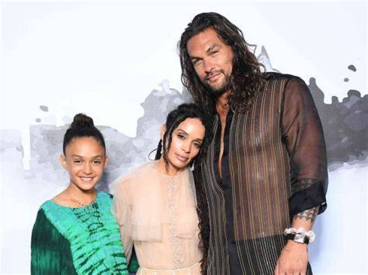 Lisa Bonet, 50, Raves About Why Love Works With Younger Husband Jason Momoa, 38: He’s An ‘Alpha’