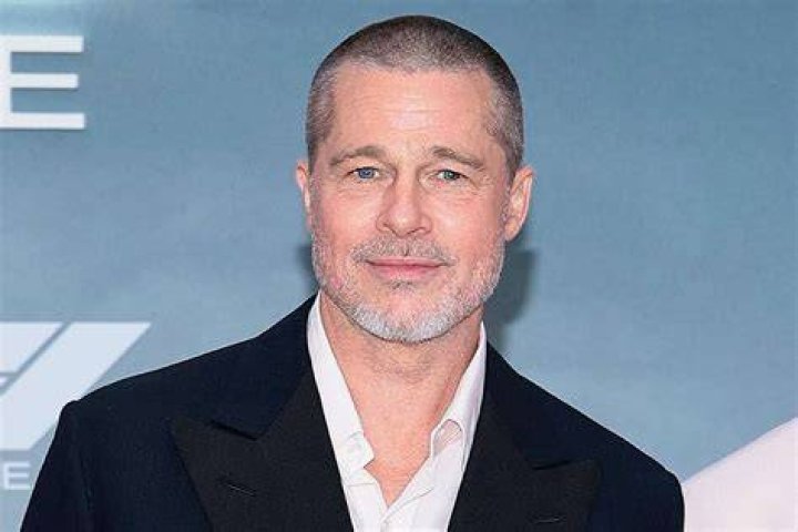 Looks Like Brad Pitt In OUATIH – Hollywood Life