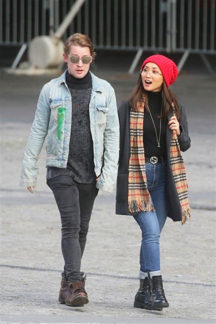 Macaulay Culkin & Son Dakota, 11 Mos., Rock Matching Mohawks On Walk With Brenda Song