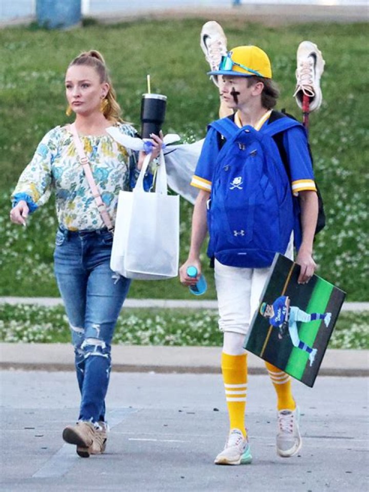 Maci Bookout Celebrates Son Bentley’s Middle School Graduation – Hollywood Life