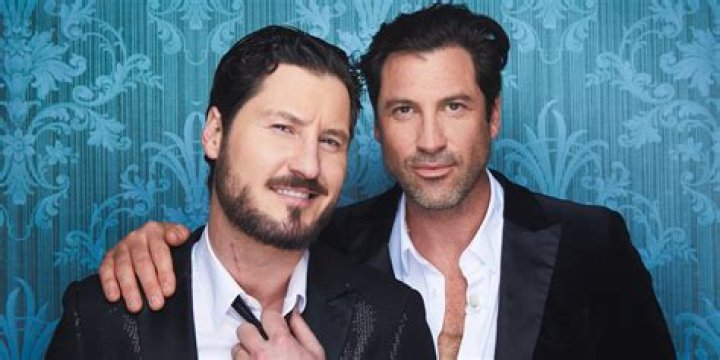 Maks & Val Chmerkovskiy On Tour With Wives Peta & Jenna: Interview – Hollywood Life