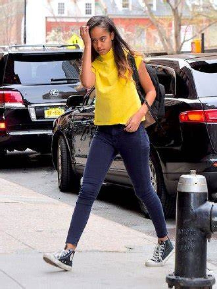 Malia Obama Leaning On Friends & Co-Workers After ‘Terrifying’ Stalker Incident