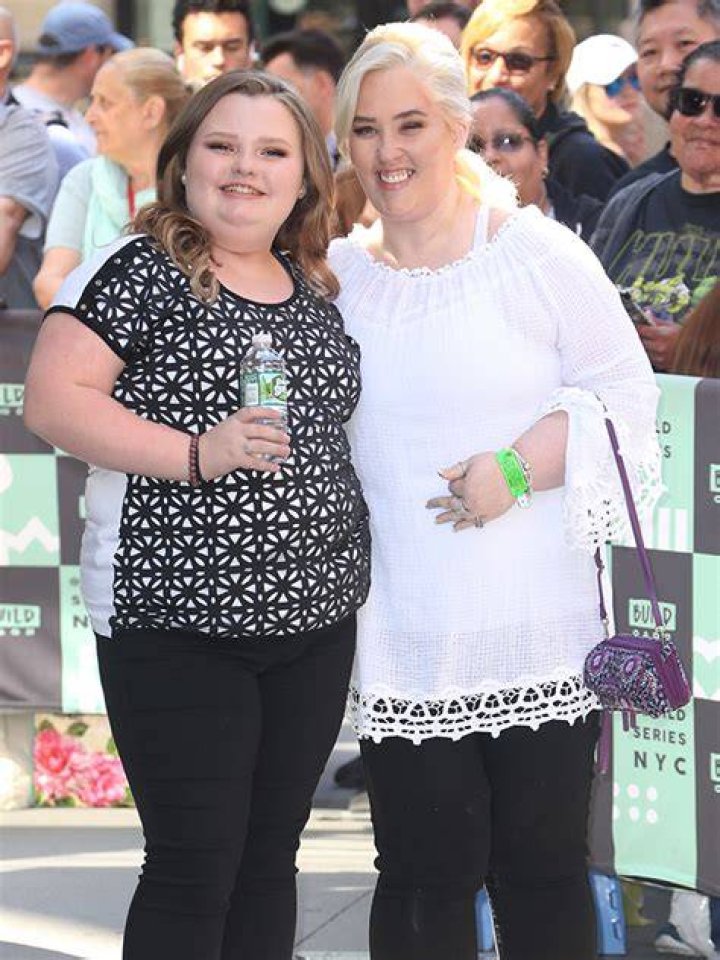 Mama June’s Current Relationship With Alana & Pumpkin Revealed – Hollywood Life