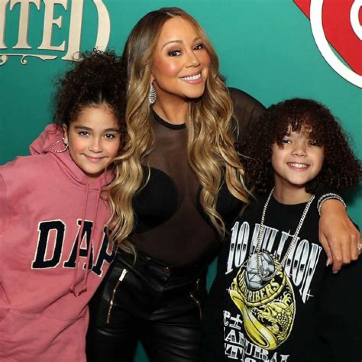 Mariah Carey & Nick Cannon Back Together? Exes Have Sexy Date Night Without Kids