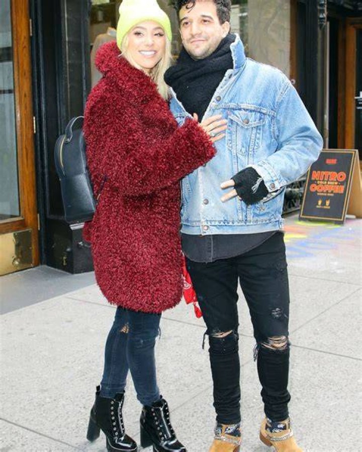 Mark Ballas’ Wife Is Pregnant With Their 1st Baby – Hollywood Life