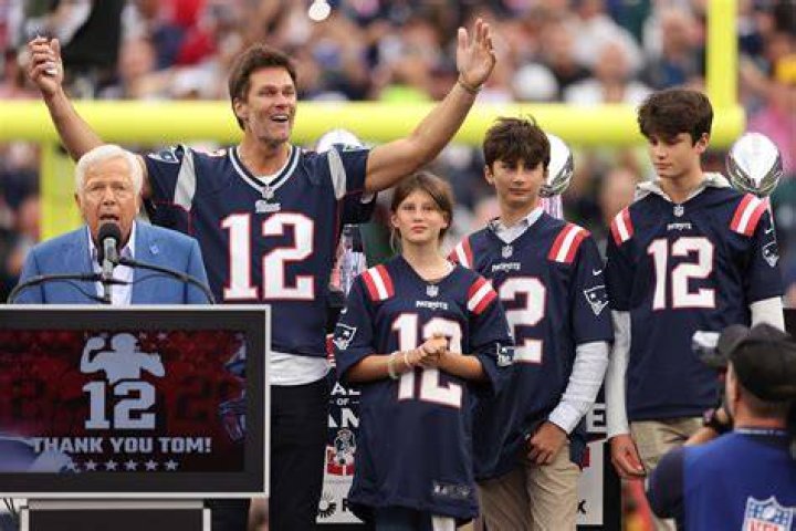 Mark Wahlberg, 48, Proudly Proves ‘Age Is Just A Number’ Showing Off Epic 6 Pack & Tom Brady Is In Awe