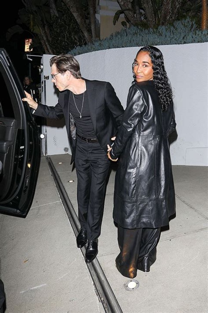 Matthew Lawrence & Chilli Rock Black Outfits While Showing Off PDA – Hollywood Life