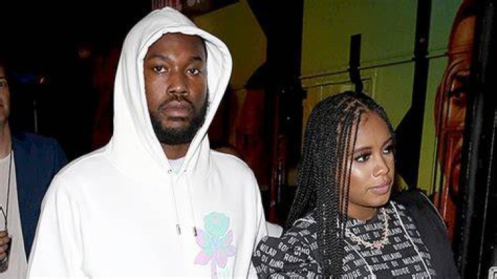 Meek Mill’s Girlfriend Milan Shows Bare Baby Bump In Bikini — Pics – Hollywood Life