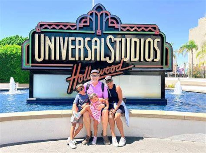 Meet Her Two Adult Kids – Hollywood Life