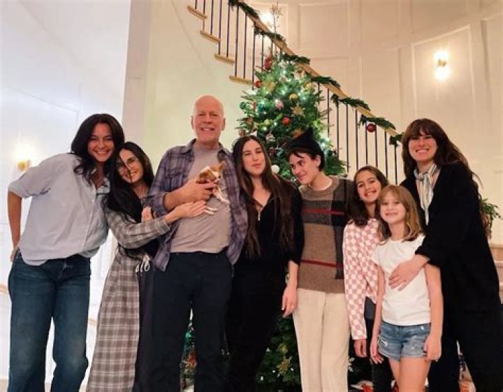 Meet His Daughters Mabel and Peggy – Hollywood Life