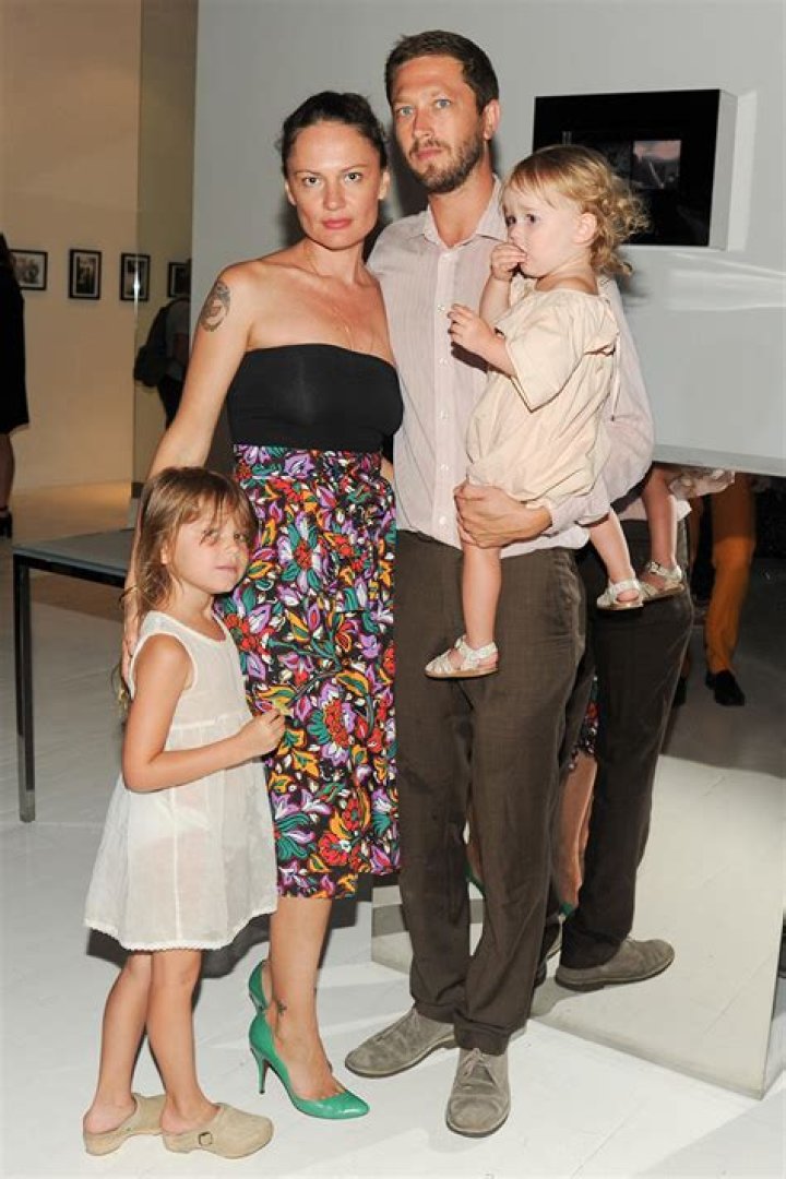 Meet Yelena Yemchuk and His Family – Hollywood Life