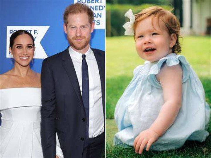Meghan Markle’s Blue Maternity Looks — PICS