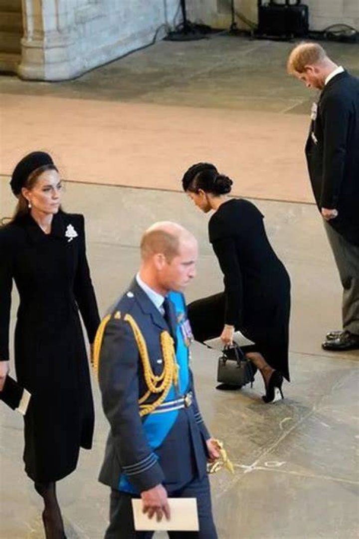 Meghan Markle’s Curtsy Dissed As ‘Too Short’ During Tonga Visit – Hollywood Life
