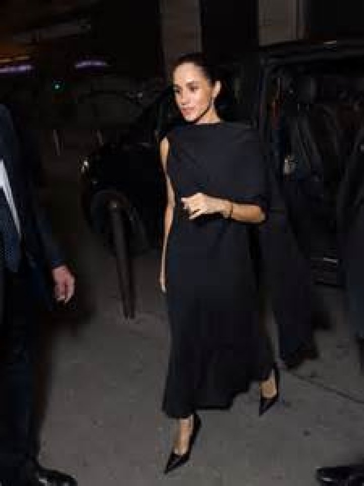 Meghan Markle’s Sexiest ‘Suits’ Looks Ever — PICS