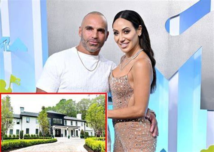 Melissa Gorga, 40, Shows Off Results Of Her Workout Dedication In Bikini On ‘RHONJ’ Trip — Pics