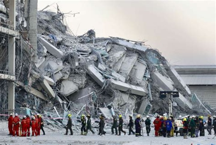 Mexico Rocked By Massive 7.1 Earthquake — Pics