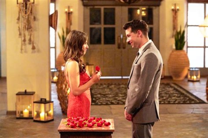 Michael Leaves ‘The Bachelorette’ & Dumps Katie Thurston – Hollywood Life