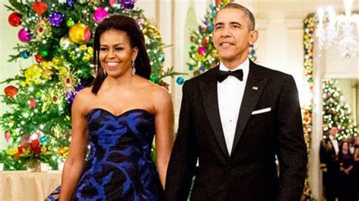 Michelle Obama Wears Bathing Suit & Barack Is Shirtless In Hawaii – Hollywood Life