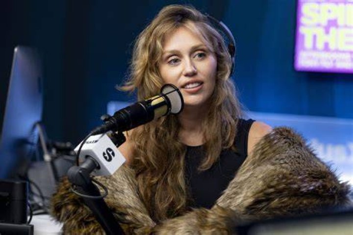 Miley Cyrus & BTS Canceling Concerts Because Of Coronavirus: Info – Hollywood Life
