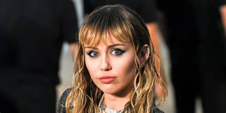 Miley Cyrus Takes Selfie On The Toilet — See The Serious Overshare Pic Here