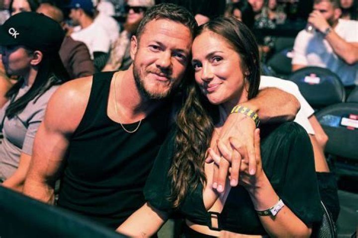 Minka Kelly & Dan Reynolds Hold Hands 1 Day After Going Public With Romance On Date Night