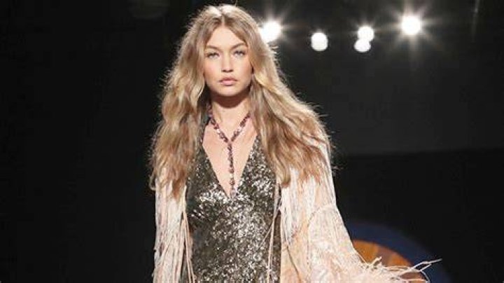 Models’ Wardrobe Malfunctions During Fashion Shows – Gigi Hadid & More – Hollywood Life