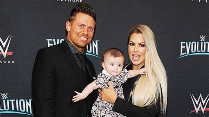 More Kids & Season 2 ‘Miz & Mrs.’ Secrets Revealed – Hollywood Life