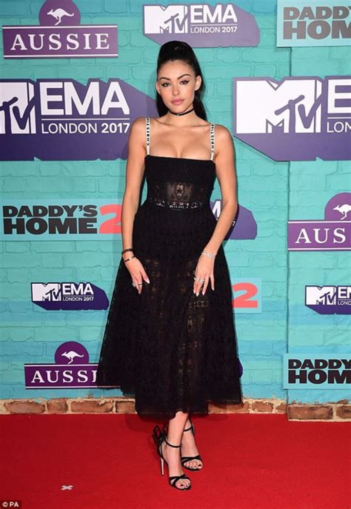 MTV’s 2017 EMAs Best Dressed — Madison Beer, Camila Cabello & More — PICS