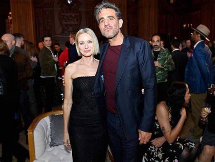 Naomi Watts & Russell Crowe Dating? They’ve Been Spending Time Together – Report – Hollywood Life