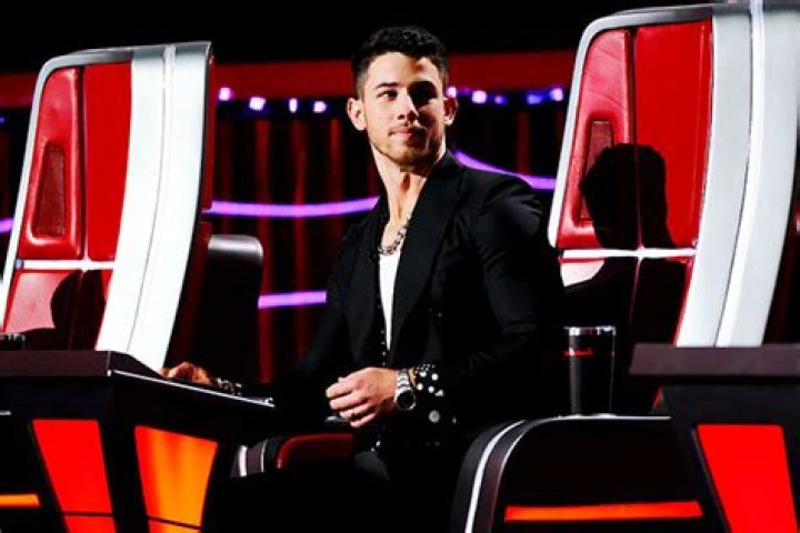 Nick Jonas Talks Injury After Bike Accident On ‘The Voice’ – Hollywood Life