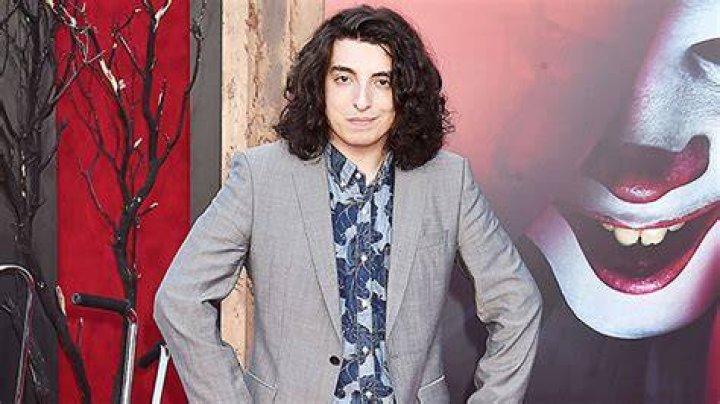 Nick Wolfhard On ‘The Last Kids On Earth’ — Exclusive Interview – Hollywood Life