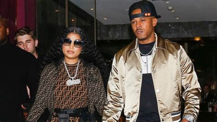Nicki Minaj Defends Kenneth Petty Romance By Dissing Past ‘Toxic Relationships’