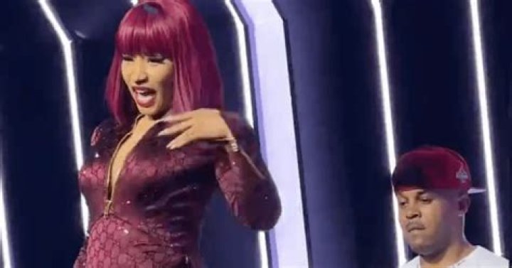 Nicki Minaj Gives Kenneth Petty A Lap Dance In ‘Hot Girl Summer’ Video – Hollywood Life