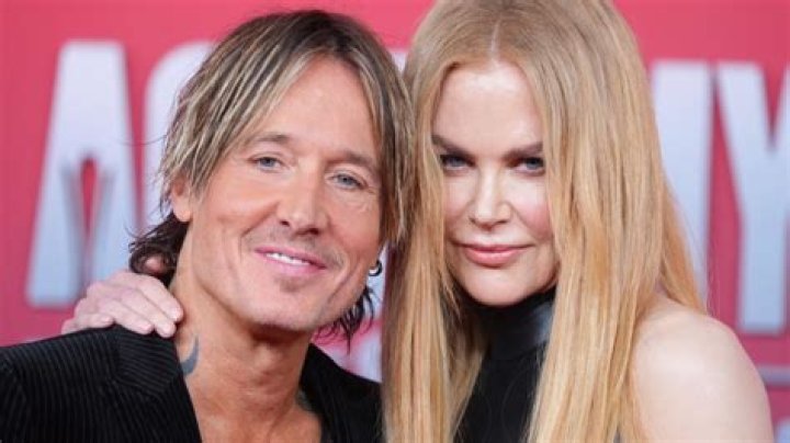 Nicole Kidman Kisses Husband Of 14 Years Keith Urban & Raves About His New Album – See Pic